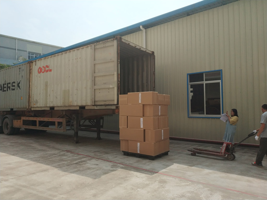 Joysway Factory Shipping Container Goods to Customer1
